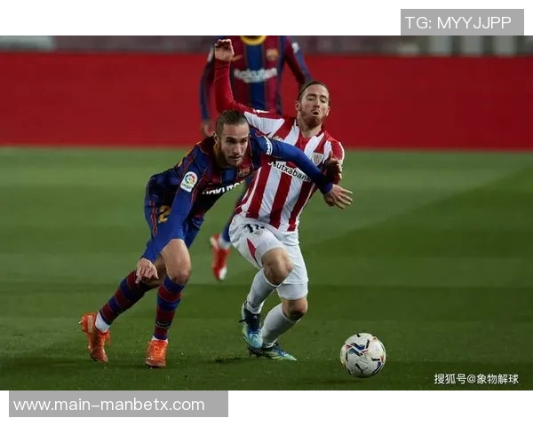 里昂以500万欧元先租后买19岁巴黎后卫卡马拉的转会消息解析